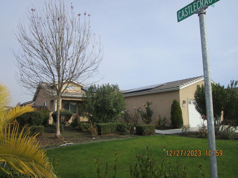 602 Darling Point Dr in Bakersfield, CA - Building Photo