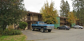 Fox Glen in Spokane, WA - Building Photo