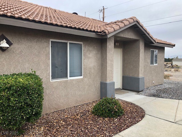 1360 Pocahontas Ave in Pahrump, NV - Building Photo