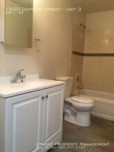 1920 Dorothy Ave-Unit -Unit 3 in Longview, WA - Building Photo - Building Photo