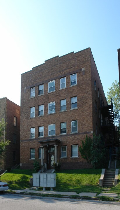 Cortland Place in Omaha, NE - Building Photo