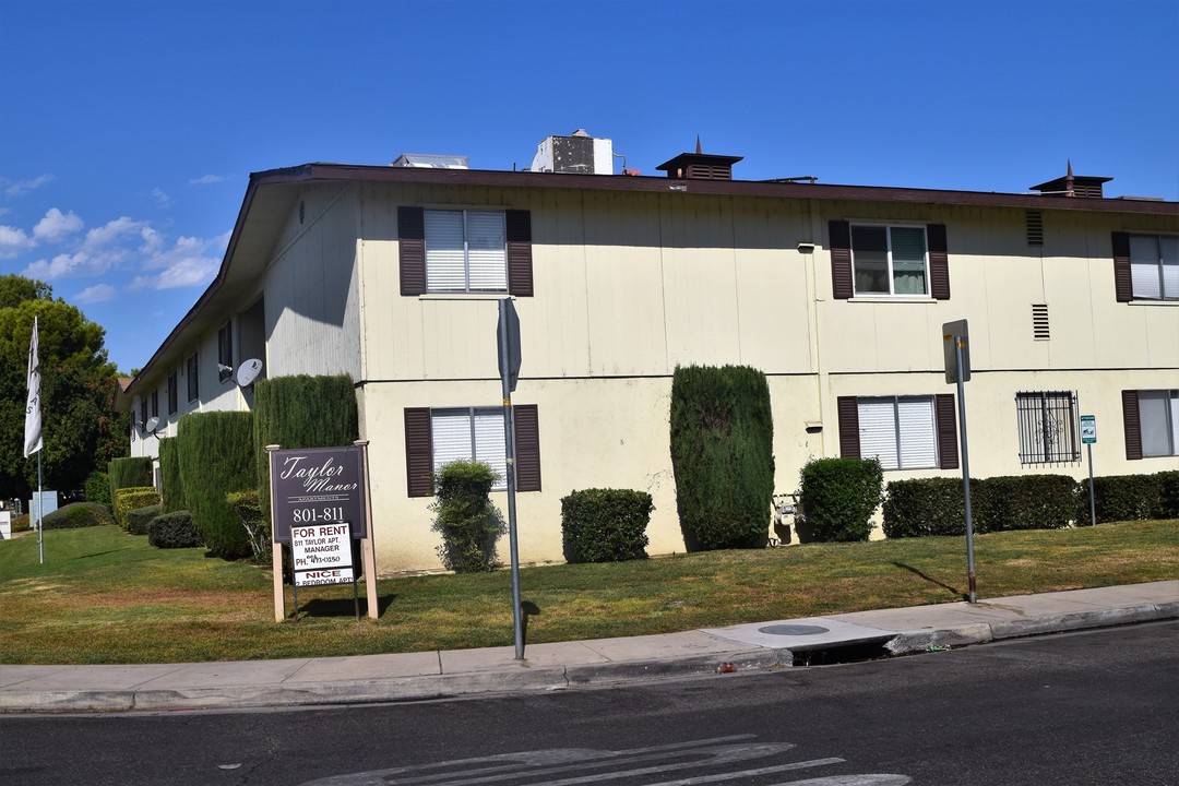 Taylor Manor Apartments in Bakersfield, CA - Foto de edificio