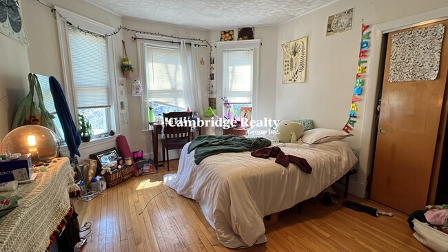 35 Rose St, Unit 2