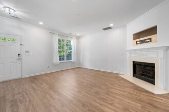 312 Red Elm Dr in Durham, NC - Building Photo - Building Photo