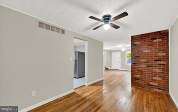 1016 Foxcroft Ln in Essex, MD - Building Photo - Building Photo