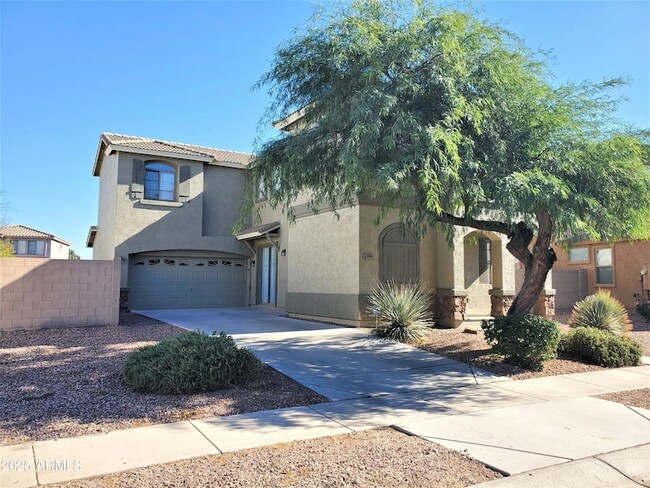 3949 S Splendor Pl in Gilbert, AZ - Building Photo - Building Photo