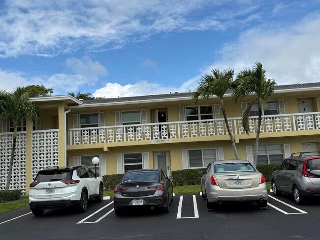 1121 Cactus Terrace in Delray Beach, FL - Building Photo - Building Photo