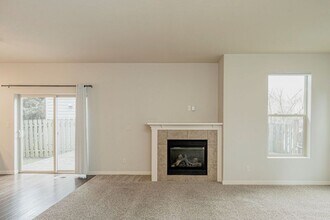 14170 NE Flanders Ct in Portland, OR - Building Photo - Building Photo