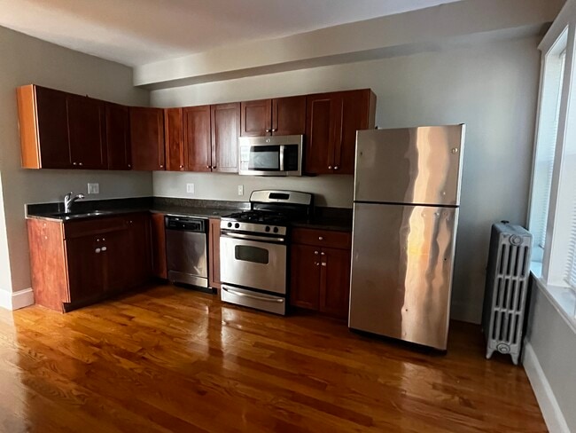 62 Fayston St, Unit 2