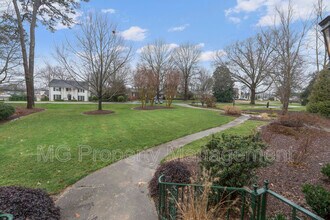 4023 Arbor Way in Charlotte, NC - Building Photo - Building Photo