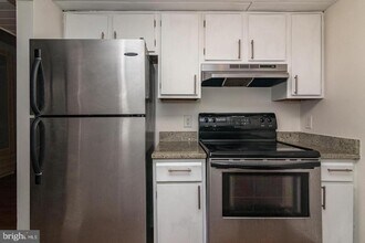 1035 Spruce St in Philadelphia, PA - Building Photo - Building Photo