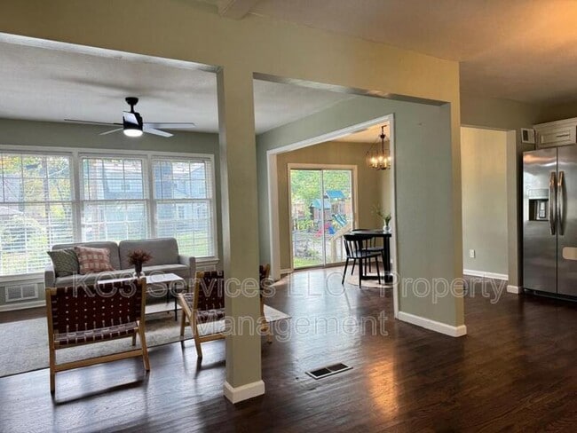 10419 College Ave in Kansas City, MO - Building Photo - Building Photo