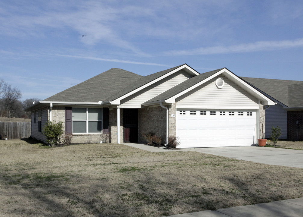 Broadway Terrace in West Memphis, AR - Building Photo