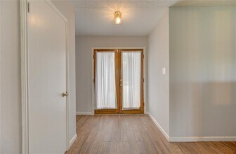2950 Jenny Dr in Sugar Land, TX - Building Photo - Building Photo