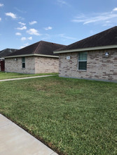 2302 Candlelight Ln in Edinburg, TX - Building Photo - Building Photo