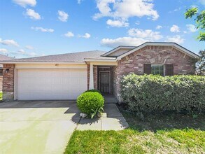 5841 Mirror Ridge Dr in Fort Worth, TX - Building Photo - Building Photo