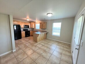 16119 Holy Cross Ln-Unit -16119 B Holy Cross in St. Robert, MO - Building Photo - Building Photo