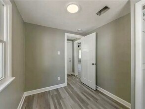 426 E Elm St in Independence, MO - Building Photo - Building Photo