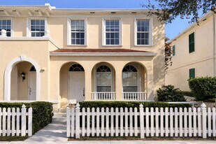 181 Waterford Dr in Jupiter, FL - Building Photo