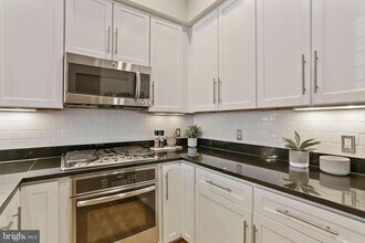 2363 Champlain St NW in Washington, DC - Building Photo - Building Photo