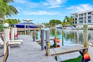 322 Hendricks Is, Unit 3 in Fort Lauderdale, FL - Building Photo