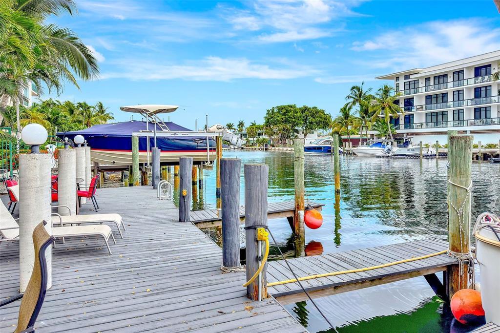 322 Hendricks Is, Unit 3 in Fort Lauderdale, FL - Foto de edificio