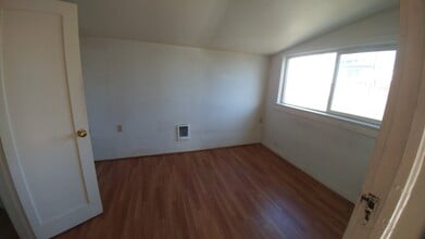 1226 East St in Klamath Falls, OR - Building Photo - Building Photo