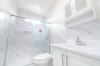 248 E Norton St in Long Beach, CA - Building Photo - Building Photo