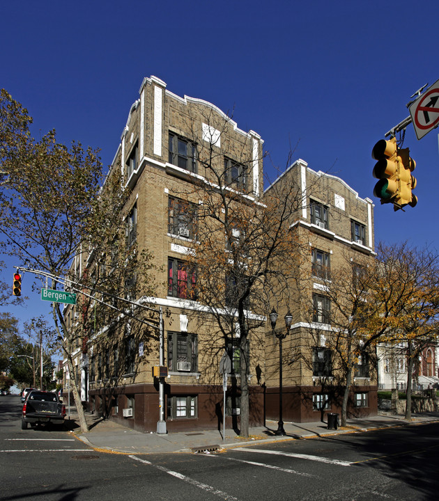 Hudson 47 Apartments in Jersey City, NJ - Building Photo