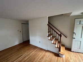 22 Deerfield Ct, Unit A in East Hartford, CT - Foto de edificio - Building Photo