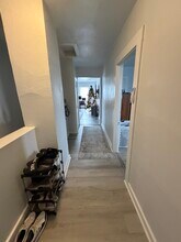 207 S Jefferson St, Unit Upstairs Unit in Ossian, IN - Foto de edificio - Building Photo