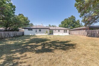 1024 Ridgefield Dr in Plano, TX - Building Photo - Building Photo