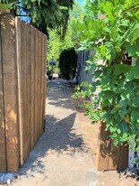 318 N Knoxville Way, Unit Lindas Rental in Vancouver, WA - Building Photo