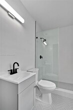 411 Santander Ave, Unit 1 in Coral Gables, FL - Building Photo - Building Photo