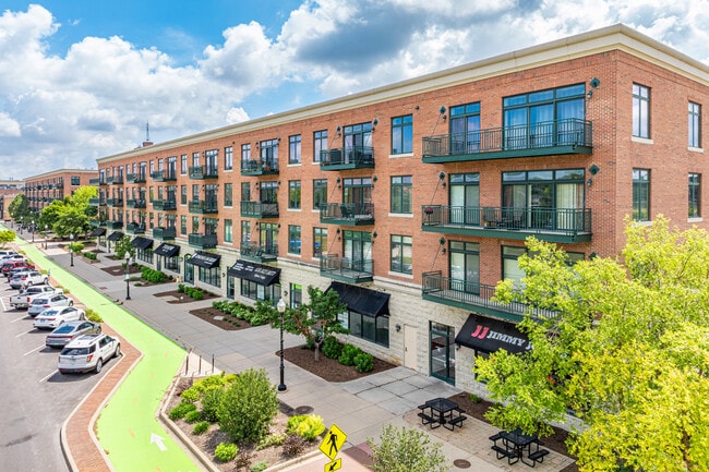 River Street Plaza