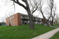 Oak Manor in Minneapolis, MN - Foto de edificio - Building Photo