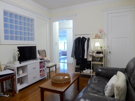21 Aberdeen St, Unit 6 in Boston, MA - Building Photo