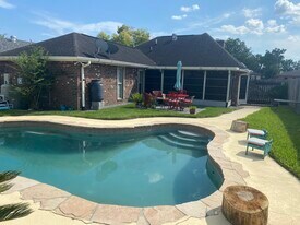 7537 Tricia Ct in New Orleans, LA - Building Photo