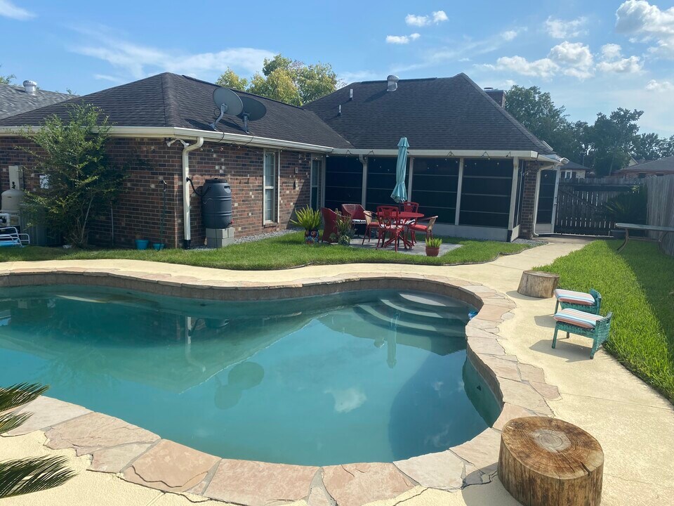 7537 Tricia Ct in New Orleans, LA - Building Photo