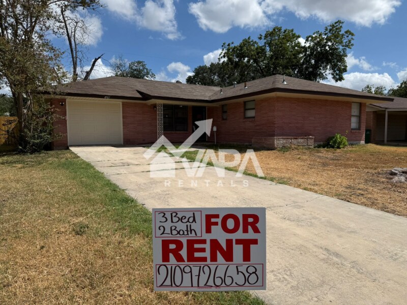 4907 Stoneleigh Dr in San Antonio, TX - Foto de edificio