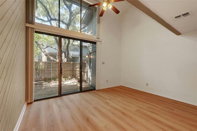 property at 7122 Wood Hollow Dr