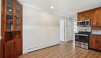 45 Emery St, Unit 45 in Westbrook, ME - Building Photo - Building Photo