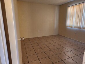 618 El Centro Ave in El Centro, CA - Building Photo - Building Photo