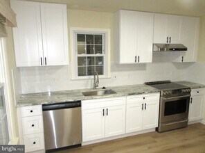 512 Cobblers Ln in Hockessin, DE - Building Photo - Building Photo