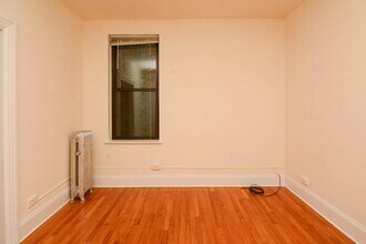 2737 N Spaulding Ave in Chicago, IL - Building Photo - Building Photo