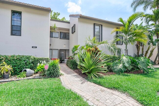 property at 9717 N New River Canal Rd