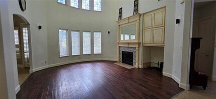 1001 Llano Trce in Irving, TX - Building Photo - Building Photo