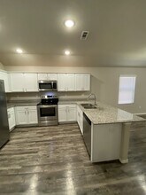 4616 W Hoover Loop in Fayetteville, AR - Building Photo - Building Photo