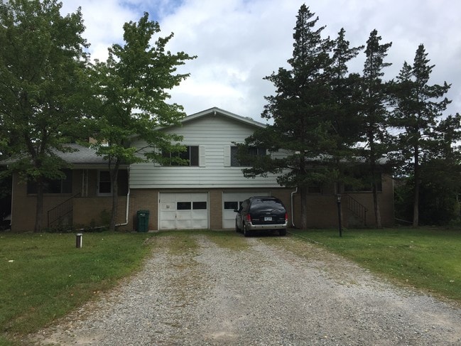 321 Lillian Ct, Unit 321