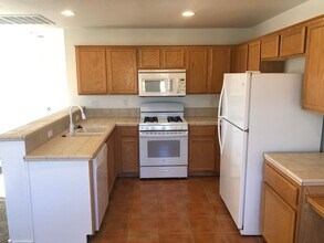 10427 Zane Grey Ct in Las Vegas, NV - Building Photo - Building Photo